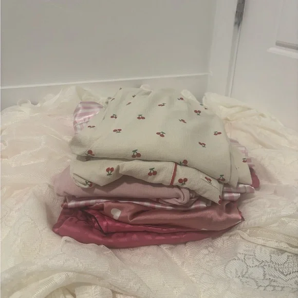Shein pajama bundle - Picture 1 of 2